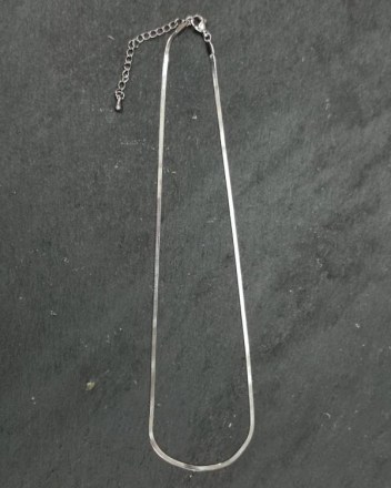 6  κολιε φιδι λεπτο ασημι (1)